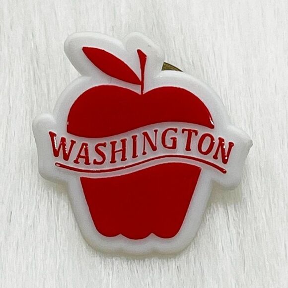 Vintage Jewelry - 🔮 5/$25 Vintage Washington Apple Pin